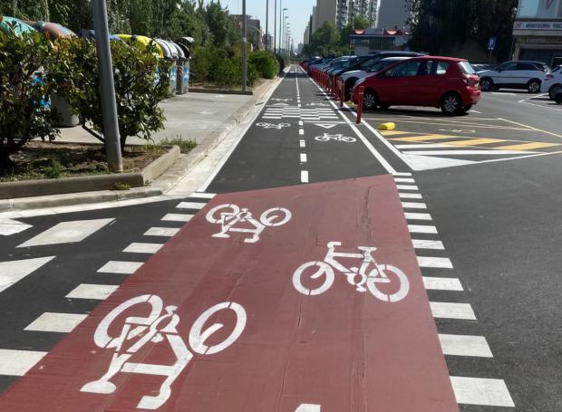 Estas ayudas se destinarán a la adecuación de 23 calles de la ciudad con un objetivo común: la mejora de la movilidad a pie y en bicicleta (FOTO:Aj. de L’Hospitalet).