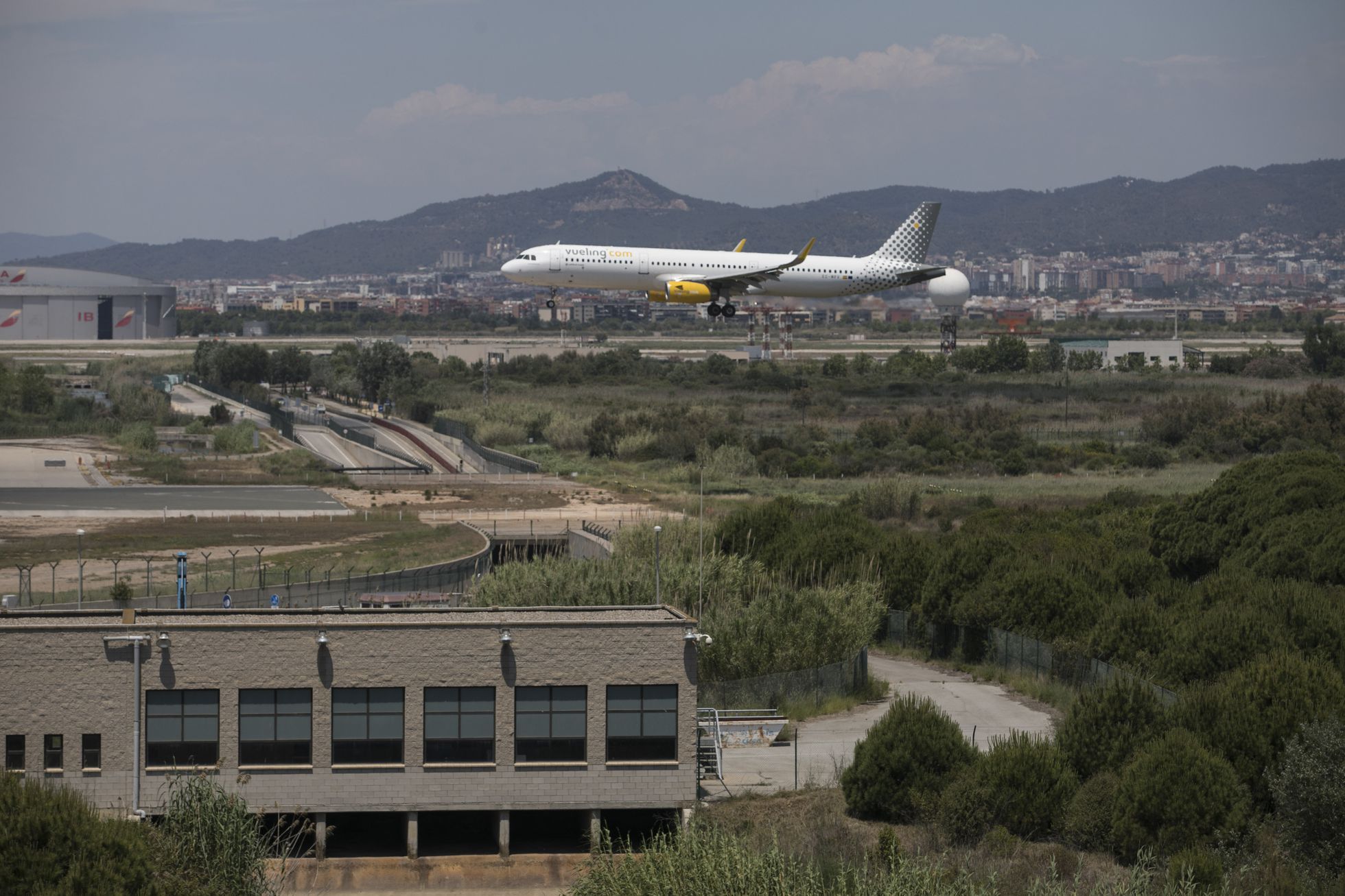 La Policía Nacional detiene en el Aeropuerto de Barcelona- El Prat a un “Ladrón en Ley”