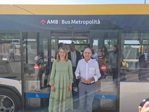 AMB presenta en Sant Boi la nueva red de 30 autobuses sostenibles para el área metropolitana