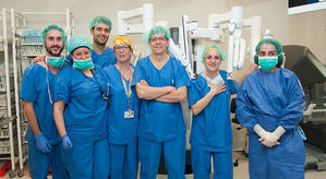 Miembros del equipo quirúrgico de urología del Hospital de Bellvitge