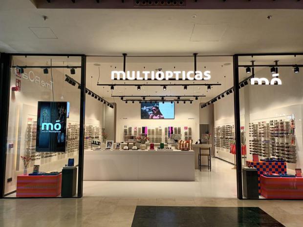 El Centro Comercial ànecblau refuerza la propuesta comercial y de moda para su público con la apertura de un nuevo establecimiento: Multiópticas.