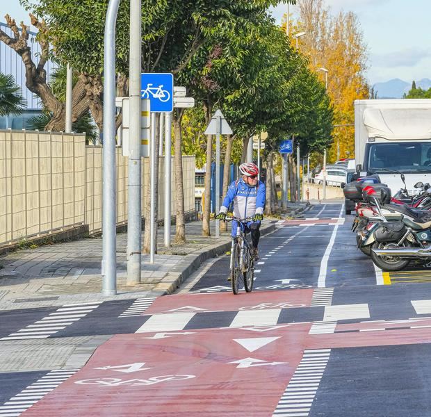 El ayuntamiento completa la red ciclista de la Avenida de la Generalitat