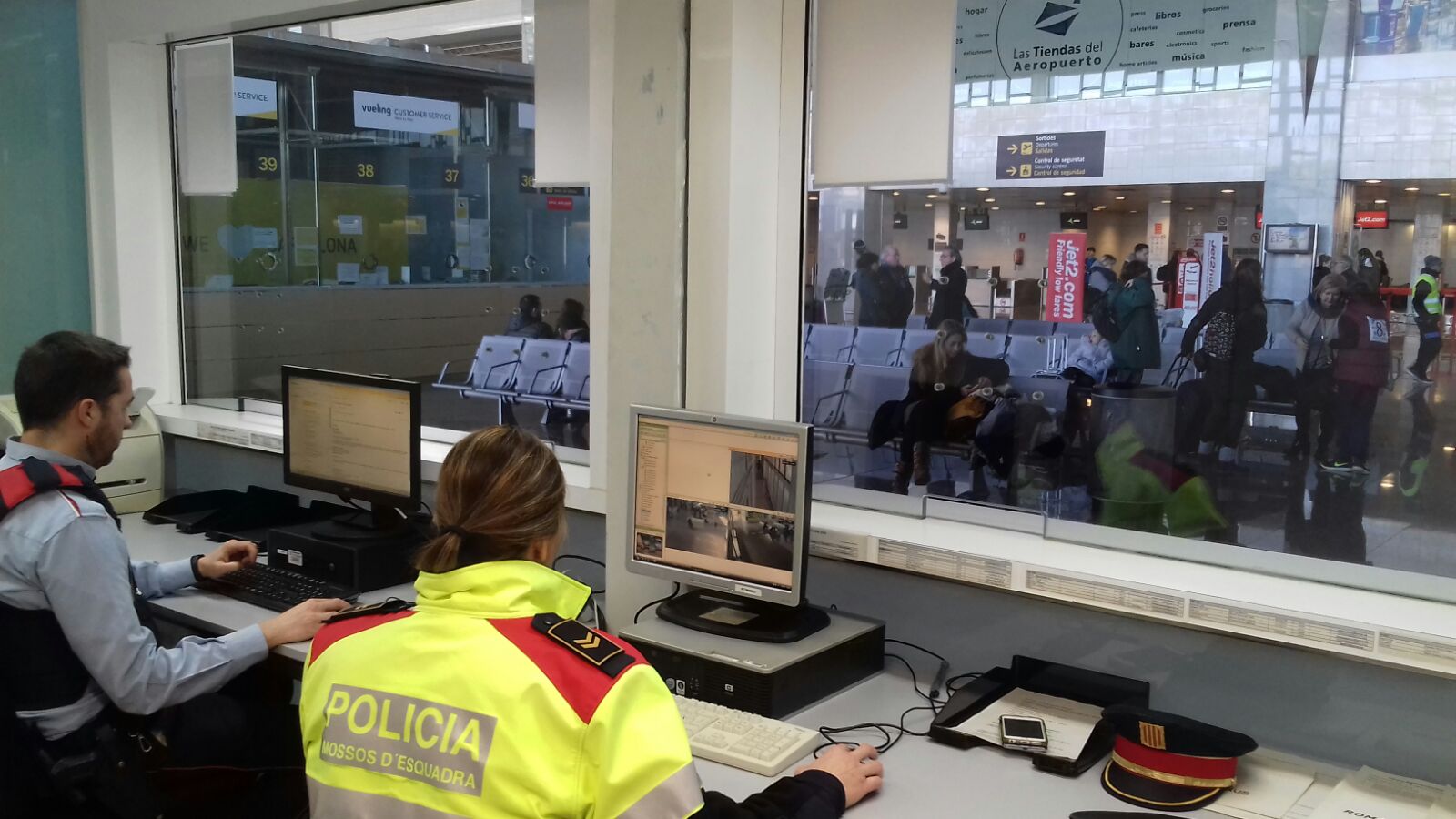 Mossos traslada su oficina de atención ciudadana al centro de la Terminal 2