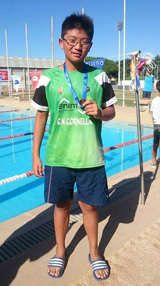 Andrea Benjumea, del CN Cornellà, gana la travesía ‘Swin Roc’, en Roda de Berà, mientras que Pau Andreu logra el bronce en el Campeonato de Cataluña Alevín