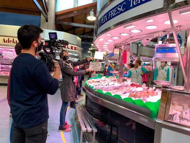 Peixateria Mercat Santa Eulàlia de l'Hospitalet a TV3