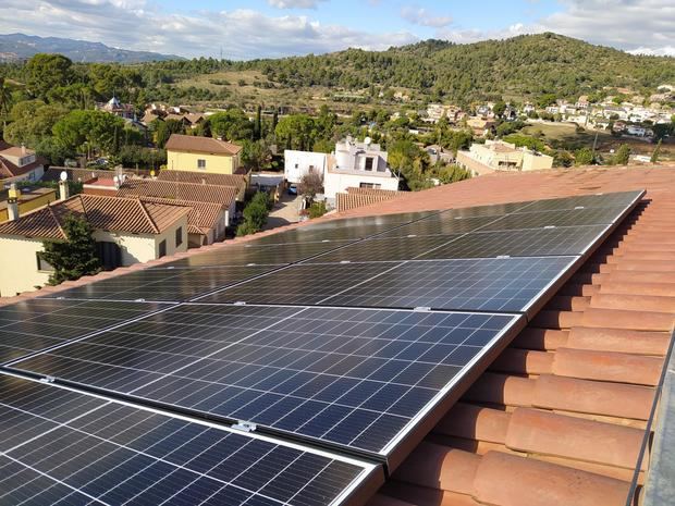 Sant Just Desvern ha casi cuadruplicado la instalación de placas solares en 2021