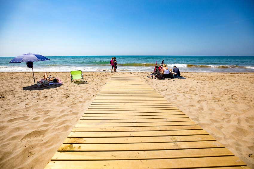 Gairebé 5 milions d’usuaris visiten les platges metropolitanes del Baix Llobregat