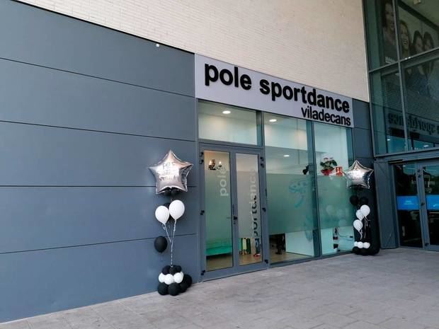 Abre en Vilamarina la primera escuela de Pole Sport - Dance en un centro comercial