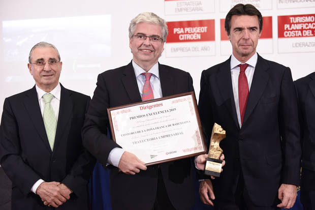 La Revista Dirigentes premia al Consorcio de la Zona Franca de Barcelona por su trayectoria empresarial 