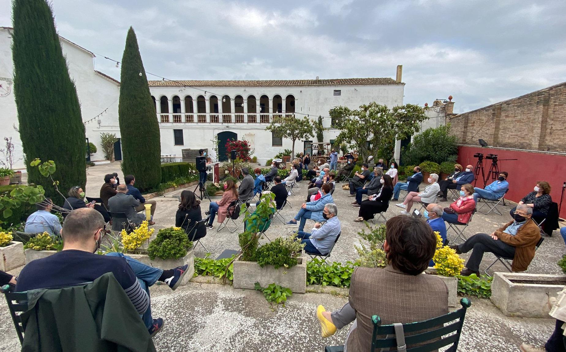 Un llibre proposa que l’autovia de Castelldefels sigui la Ruta 66 de l’àrea metropolitana