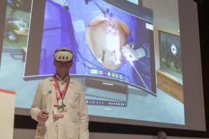 Gafas de realidad virtual que conectan con los ojos del cirujano: avances en la enseñanza quirúrgica