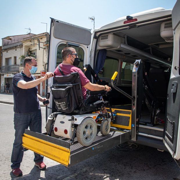 Amplían el servicio de transporte adaptado bajo demanda en Sant Vicenç dels Horts
