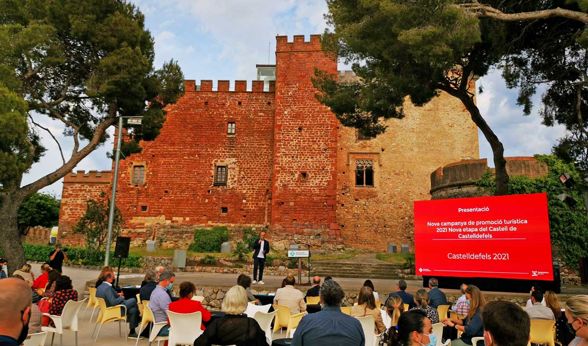 "Sí, és aquí": Castelldefels arrenca la campanya turística amb l'obertura d’un nou espai museístic al Castell