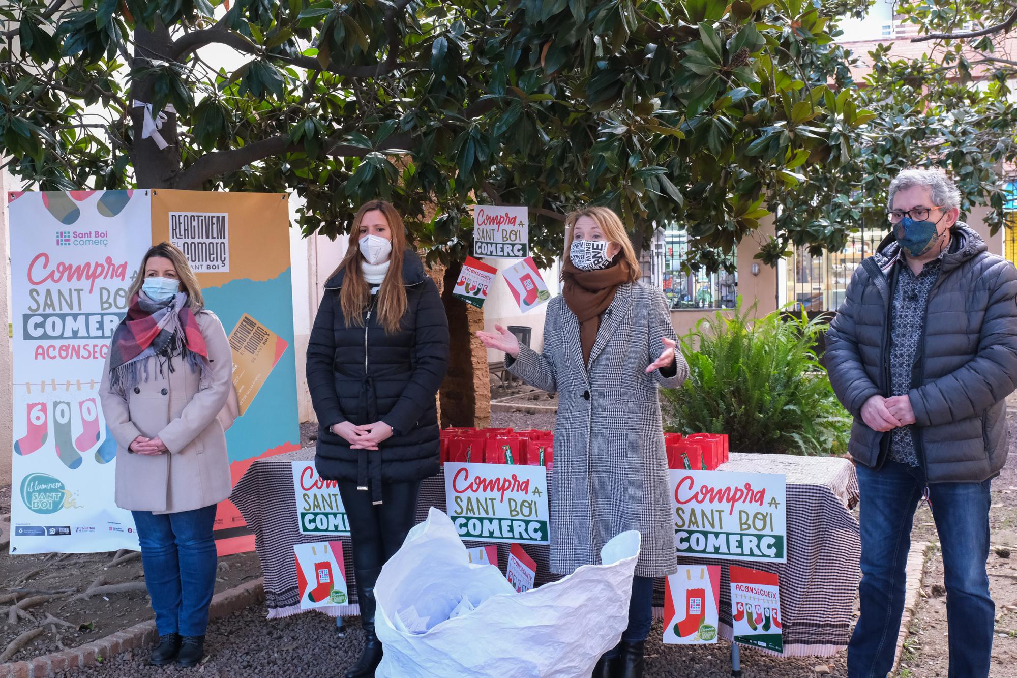 Sant Boi sortea 50 'packs bienestar' para apoyar a los sectores más afectados por las restricciones del covid-19