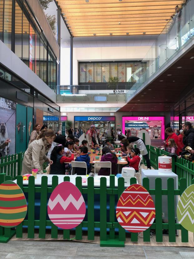 Una de las ediciones pasadas de los talleres infantiles de cocina creativa de Finestrelles Shopping Centre