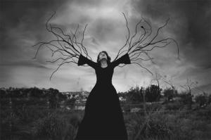 El ciclo 'Sant Boi terra de bruixes' reivindica las mujeres que fueron acusadas injustamente de brujería