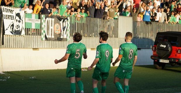 Imagen del partido entre el Cornellà y la Ponferradina.