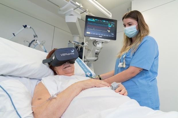 El Hospital de Bellvitge analiza el uso de la realidad virtual para mejorar la experiencia de pacientes UCI
