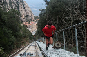 Montserrat acull la primera cursa vertical d’Espanya