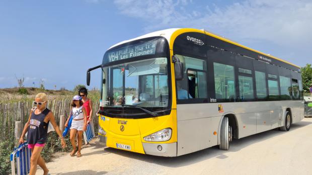 Este año el Vilabús ha incorporado una nueva parada más cerca de la playa los días laborables.
