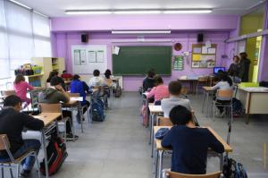 Vuelta a las aulas. Más de 8.800 niños y jóvenes regresan a los centros educativos de Castelldefels