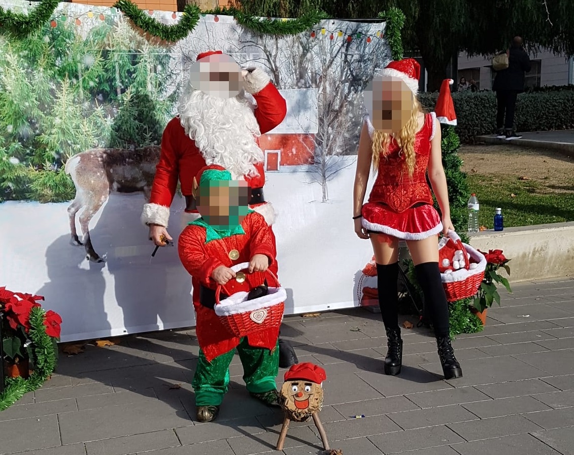 CCOO pone el grito en el cielo por la Mama Noel corta de ropa del WTC Cornellà
