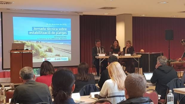 Inauguración de las jornadas técnicas en Gavà. De izq. a der. Ramon Torra, Raquel Sánchez y María Toledano