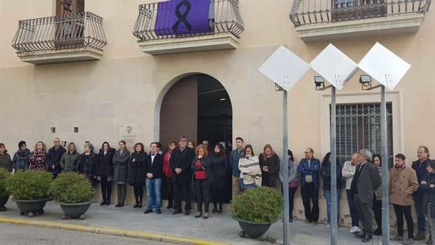 Otras poblaciones del Baix Llobregat, como Sant Esteve Sesrovires en la imagen, también han condenado la última mujer asesinada en la comarca a manos de su pareja