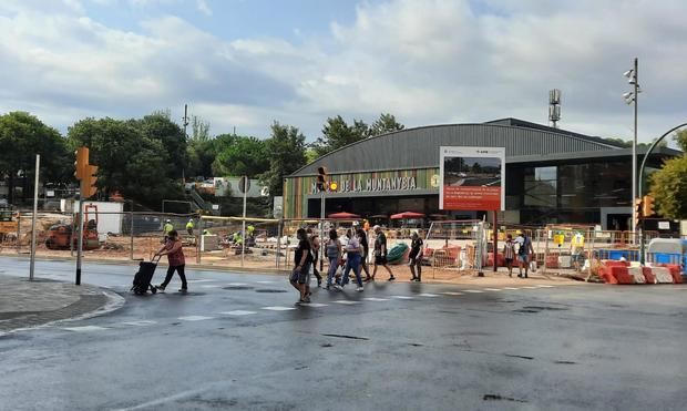 Las obras de la plaza de la República de Sant Boi encaran su recta final