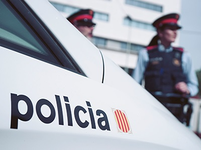 Los Mossos detienen a 3 jóvenes por 7 robos violentos en Esplugues y Sant Just Desvern