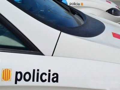 Un Mosso fuera de servicio detiene a un joven por un robo violento en Esplugues