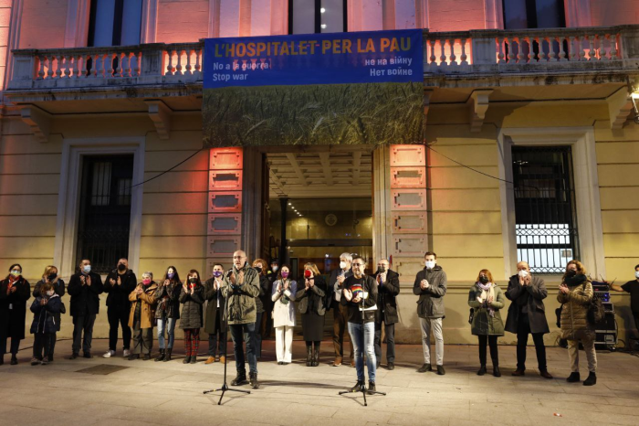 L’Hospitalet de Llobregat muestra su rechazo ante el ataque a una mujer transgénero del municipio