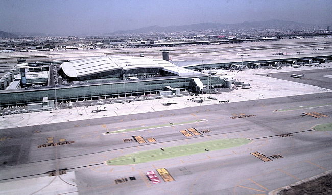 El Aeropuerto del Prat: un hub internacional pero no a cualquier precio