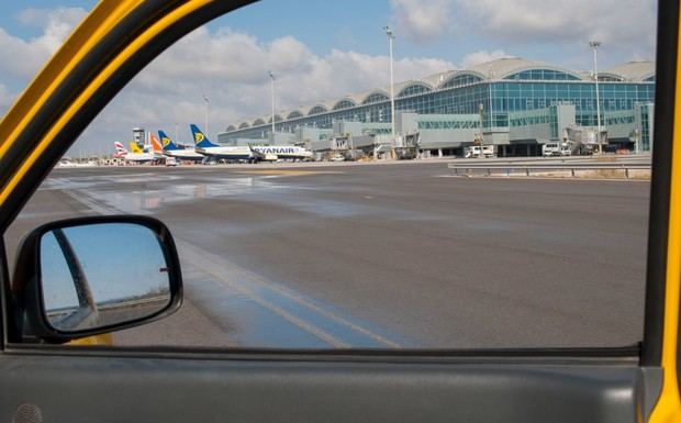 El aeropuerto recupera más del 80% de la actividad perdida por la pandemia