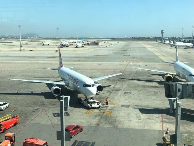 El aeropuerto de El Prat sigue en caída libre tras un año de estado de alarma
