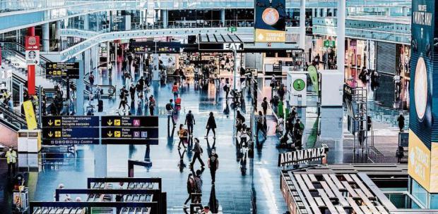 El aeropuerto de E l Prat cae en picado. Ni entre los primeros de España