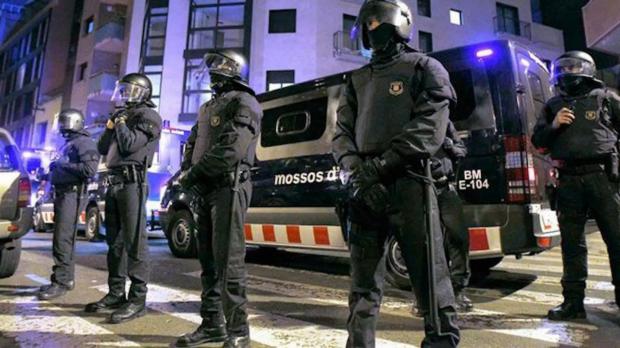 De la música al miedo: las fiestas mayores de El Prat y Molins de Rei acaban con peleas y disturbios