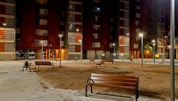 L'Hospitalet continúa mejorando la iluminación de sus calles con una inversión millonaria