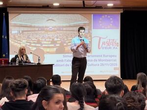 Estudiantes de Olesa simulan una sesión del Parlamento Europeo