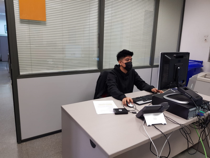 Alumnos de FP dual inician sus trabajos en el Ayuntamiento de l'Hospitalet