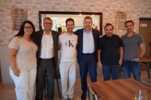 Abrera inaugura Candela Gastrobar en la Piscina Municipal d’Estiu