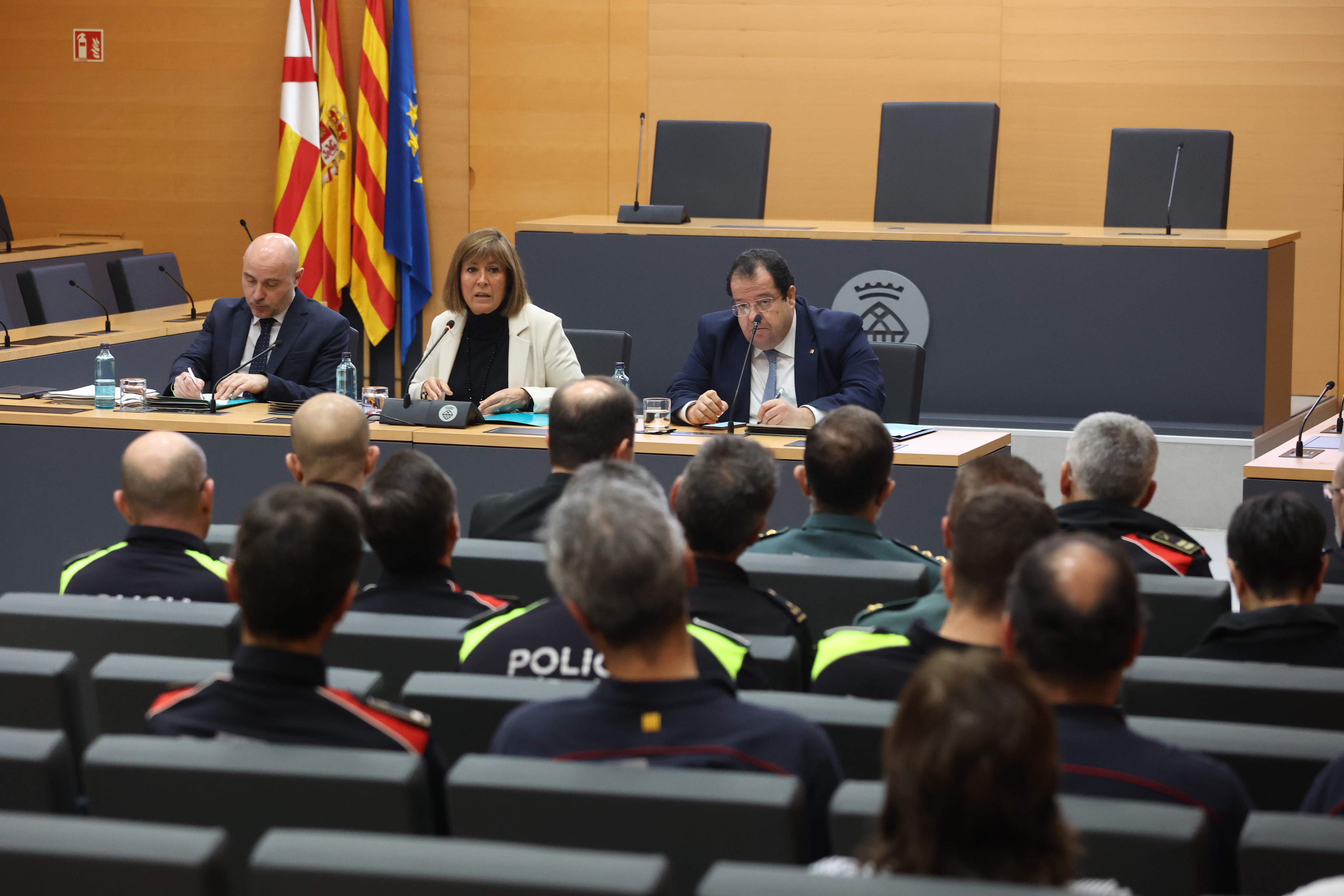 Medidas ante el inquietante aumento de delitos. Más policía en las calles de L'Hospitalet