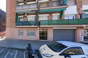La historia que indigna a Gavà: no paga el alquiler, subarrienda tres habitaciones y cobra ayudas