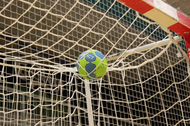 El desafortunado inicio del equipo de balonmano de Molins de Rei