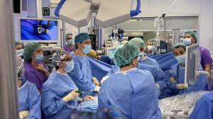 BCNatal HSJD-HC realiza la primera cirugía fetal en Europa a un bebé con todo el intestino fuera del cuerpo