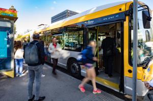 Cambios en los horarios y recorridos de los buses que conectan los municipios del Baix Llobregat