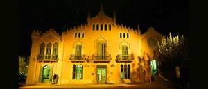 Can Ginestar se ilumina de amarillo en Sant Just Desvern para el Tour de Francia 2026