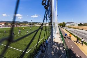 Gavà suspende las actividades del polideportivo de Can Torelló por contaminación del suelo