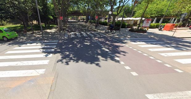 Ciclistas y vehículos compartirán un tramo de la avenida Pineda para descongestionar el tráfico