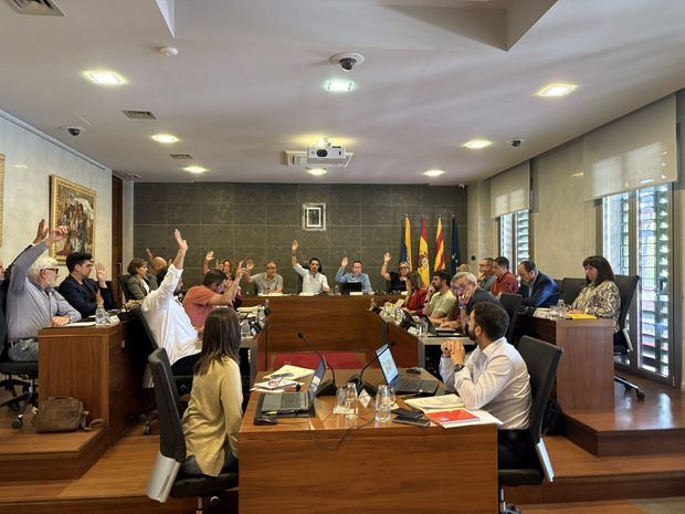 Castelldefels bajará el IBI por segundo año y destinará 12 millones a transformar la ciudad en 2026